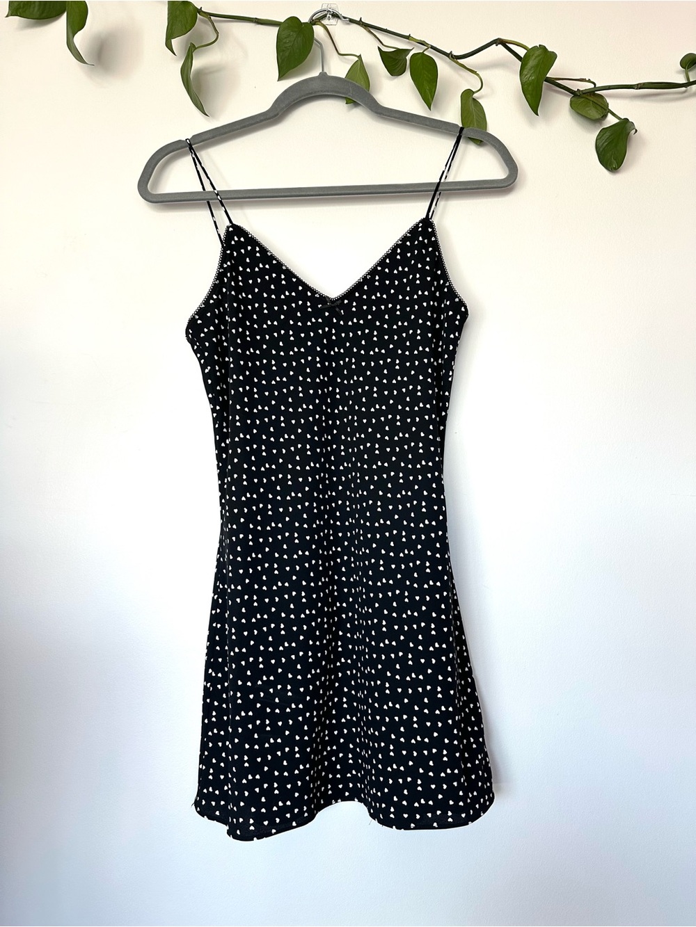 Aritzia | Black & White Heart Print Slip Dress - Spaghetti Strap